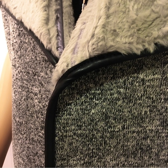 Johnston and Murphy Faux Fur Lined Long Vest Size Large in Excellent Con… - Picture 3 of 8